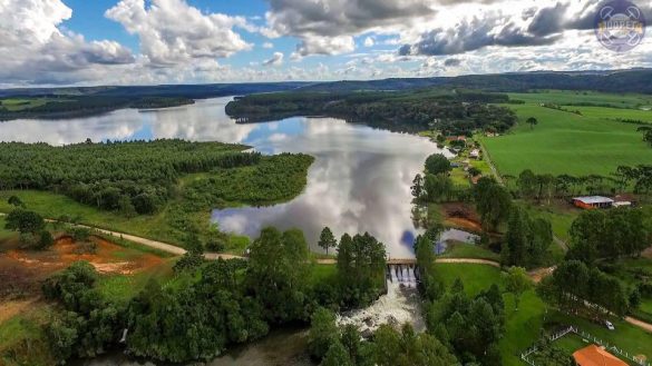 Lago da Represa de Volta Grande